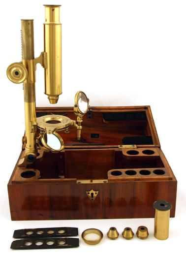 Mikroskop von Utzschneider und Fraunhofer in M&uuml;nchen um 1820