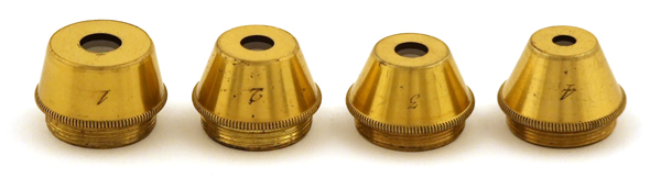 Mikroskop von Utzschneider und Fraunhofer in M&uuml;nchen um 1820: Objektive