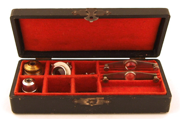 Zubeh&ouml;r im filzausgelegtem Kasten f&uuml;r Fuess # 4023 