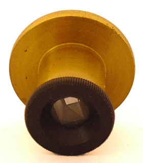 R. Fuess Berlin: Aufsatzanalysator f&uuml;r Spektralokular nach Abbe