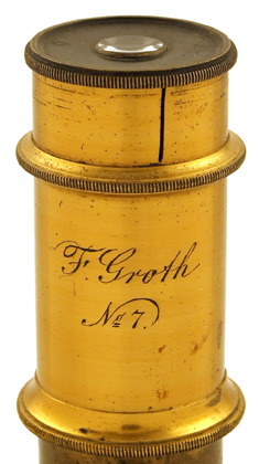 Trommelmikroskop Groth No. 7: Signatur