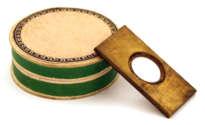 Mikroskop E. Gundlach Berlin, Nr. 364: Dose f&uuml;r Deckgl&auml;ser