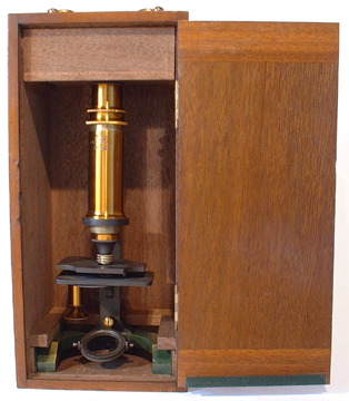 Mikroskop A.Kr&uuml;ss # 1592 im Kasten