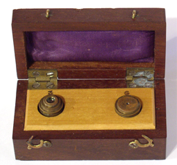 Mikroskop A. Kr&uuml;ss Hamburg, No. 191, Objektive in K&auml;stchen