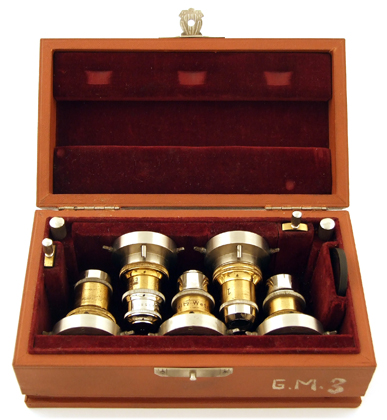 Polarisationsmikroskop KM, Ernst Leitz Wetzlar: Objektive in Schatulle