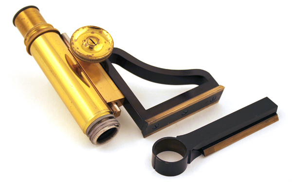 Ernst Leitz Wetzlar, Schlittenmikroskop f&uuml;r Gehirnschnitte nach E. Nebelthau: Tubus und Lupenhalter