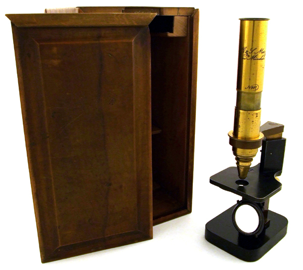 kleines Mikroskop von G. & S. Merz in M&uuml;nchen, No. 997