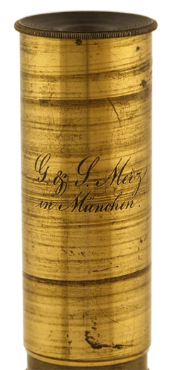 Kleines Hufeisenstativ von G. & S. Merz in M&uuml;nchen: Signatur