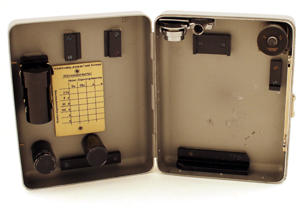 Reisemikroskop "Heimdal" nach F.K. Reinsch von C. Reichert, Wien 1929 Kasten f&uuml;r den Transport