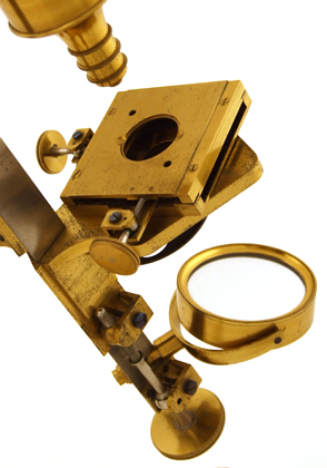 Mikroskop F.W. Schiek in Berlin, No. 63: Kreuztisch