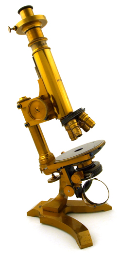 Mikroskop von Seibert & Krafft Stativ Nr.2, Seriennummer 3506 mit Me&szlig;okular