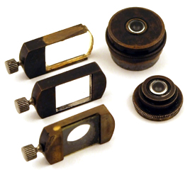 Polarisationsmikroskop nach C. Klein von Voigt & Hochgesang: Verz&ouml;gerungspl&auml;ttchen