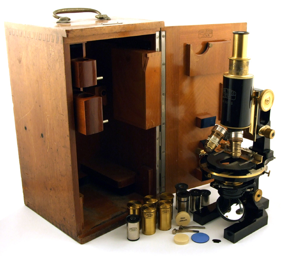 Mikroskop Carl Zeiss Jena Nr. 51612 - Bierseidel Stativ