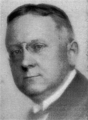 Raymond-Joseph Weissenbach. Abb. aus: N.N.: Raymond-Joseph Weissenbach (1885-1963). Bulletin et m&eacute;moires de la Soci&eacute;t&eacute; m&eacute;dicale des hopitaux de Paris 114 (13 Dec 1963): 1355-60